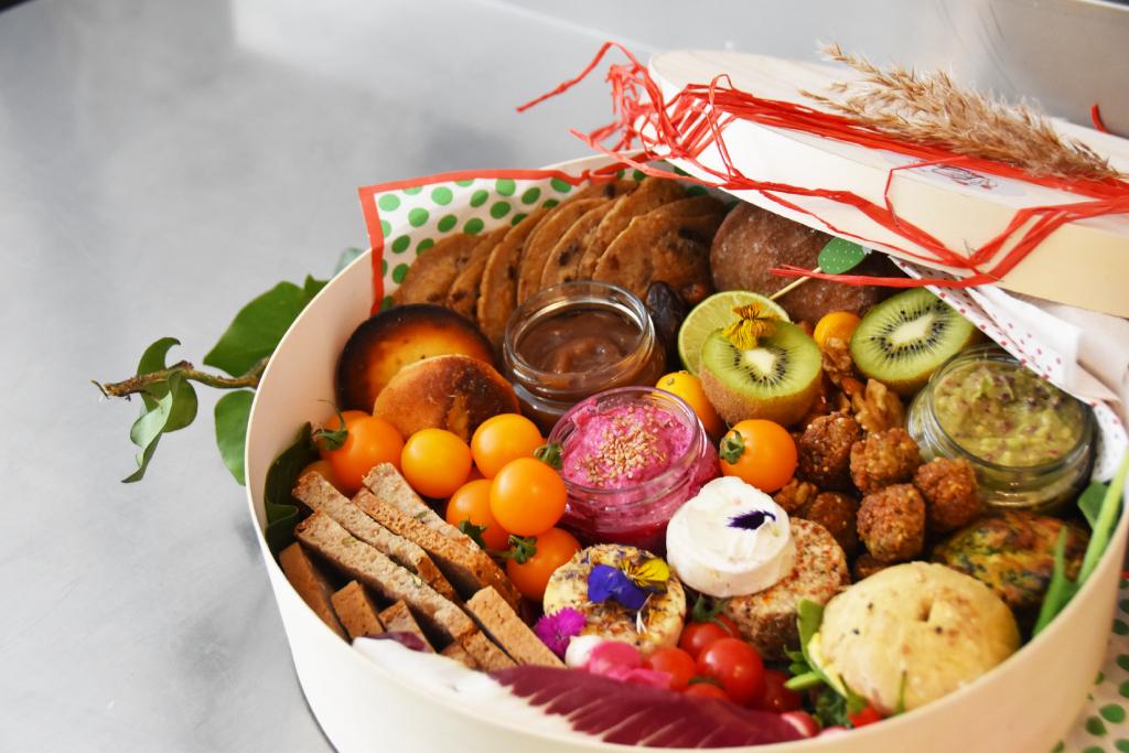 coffret-box repas/ personnes apéritif dînatoire